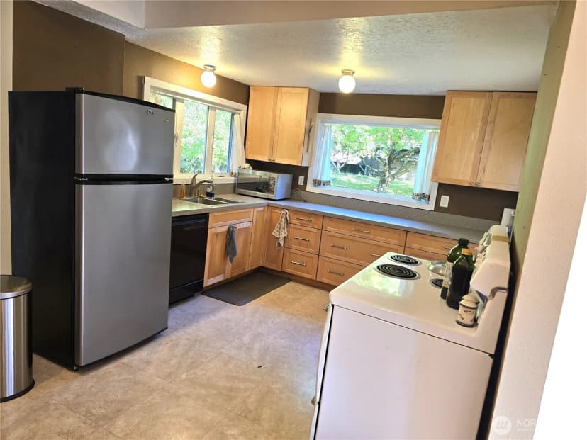 Property photo for 508 Cedar Street Ne, Ilwaco photo 12