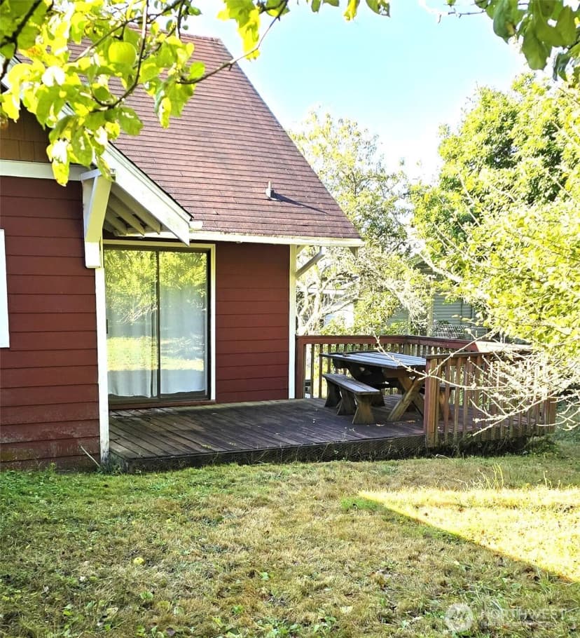 Property photo for 508 Cedar Street Ne, Ilwaco photo 31