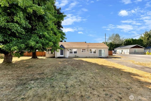Property photo for 408 S Parkway Avenue, Battle Ground