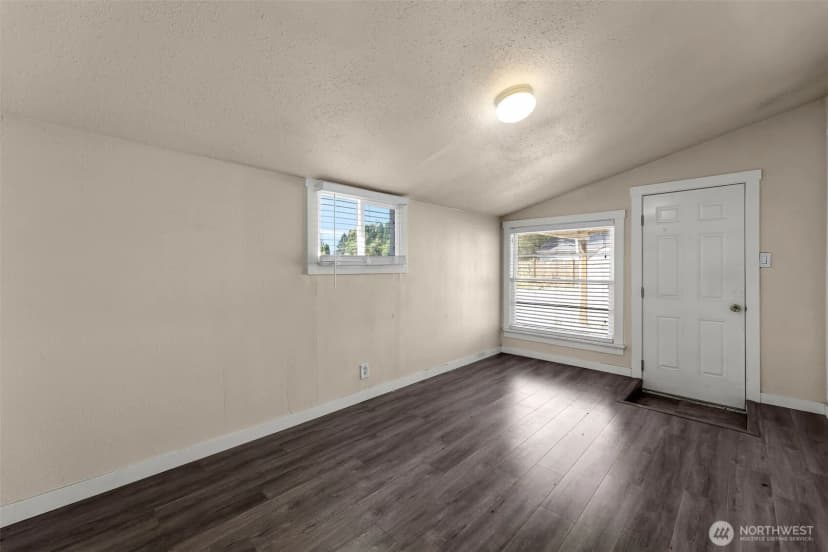 Property photo for 408 S Parkway Avenue, Battle Ground photo 23