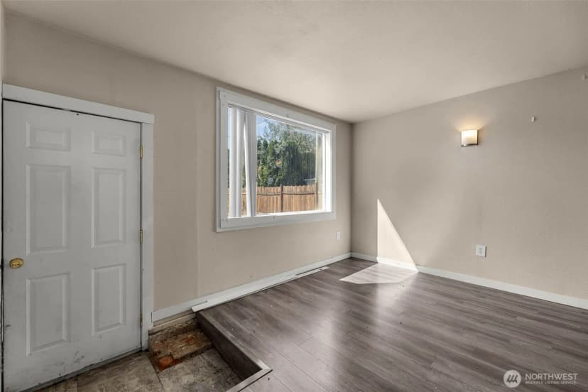 Property photo for 408 S Parkway Avenue, Battle Ground photo 14