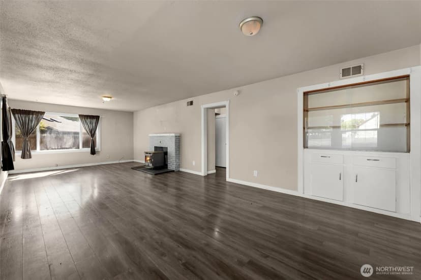Property photo for 408 S Parkway Avenue, Battle Ground photo 7