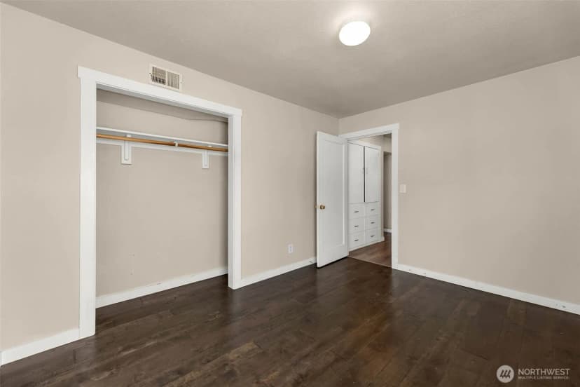 Property photo for 408 S Parkway Avenue, Battle Ground photo 18