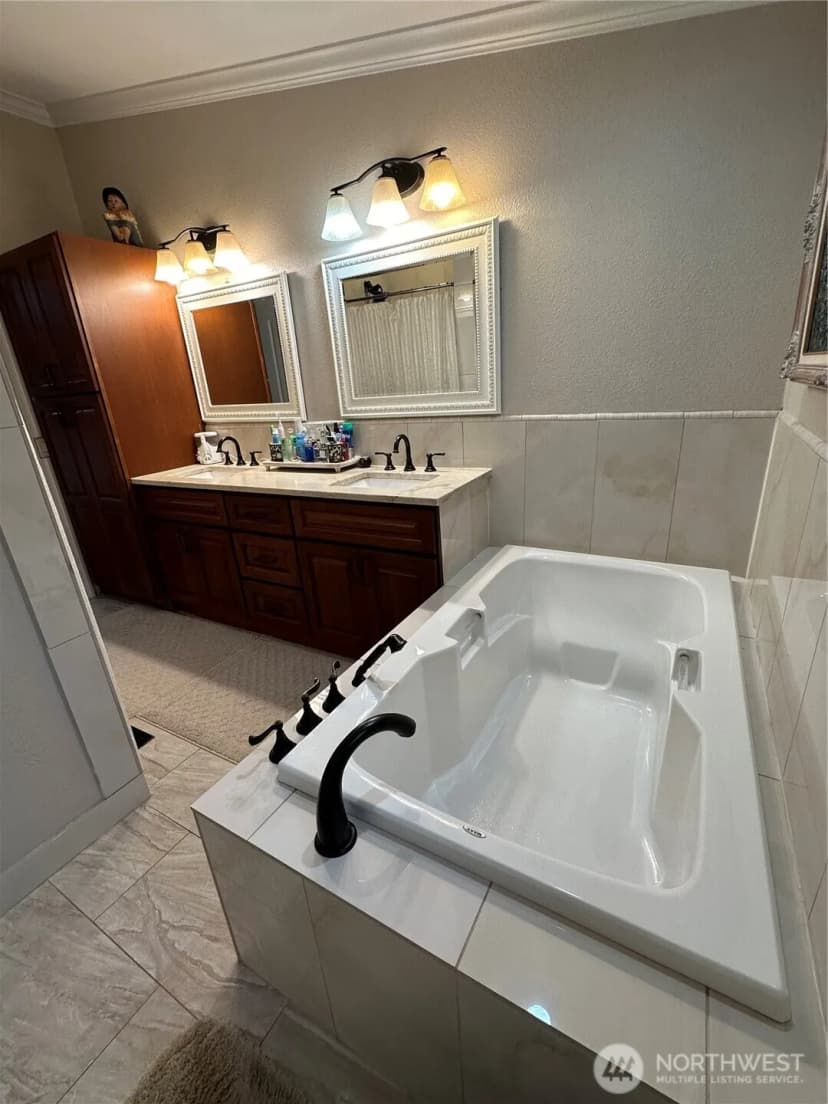Property photo for 31305 Se 202nd Avenue, Kent photo 12