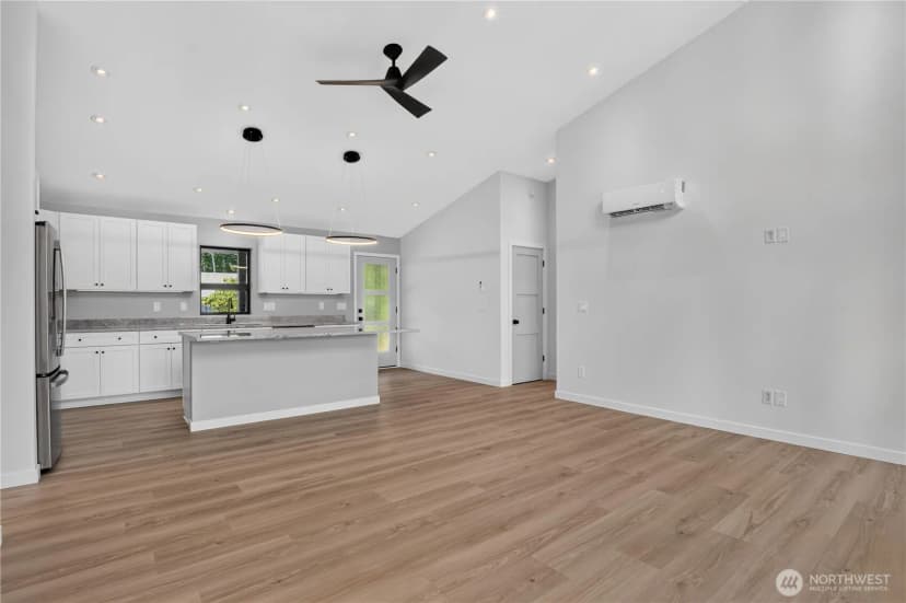 Property photo for 32311 N Place, Ocean Park photo 13
