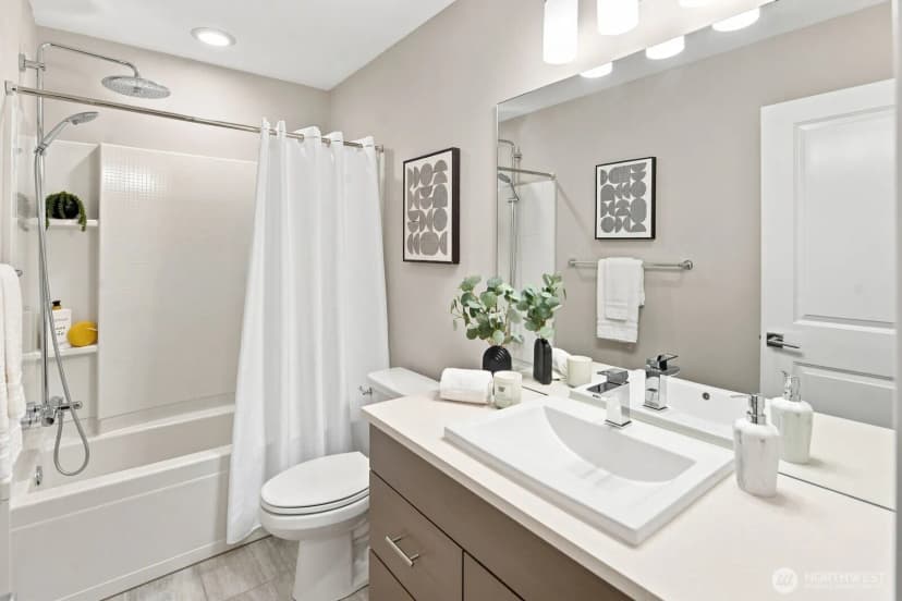Property photo for 650 Sw 100 Street, Seattle photo 23