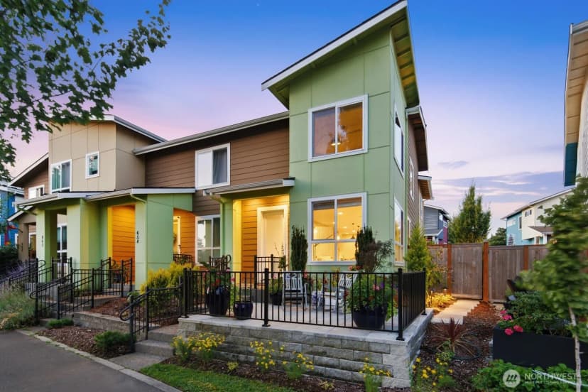 Property photo for 650 Sw 100 Street, Seattle