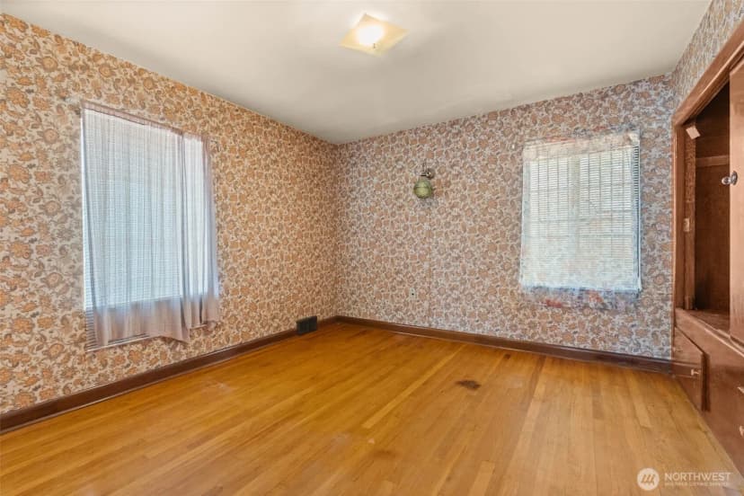 Property photo for 15202 Washington Avenue Sw, Lakewood photo 26