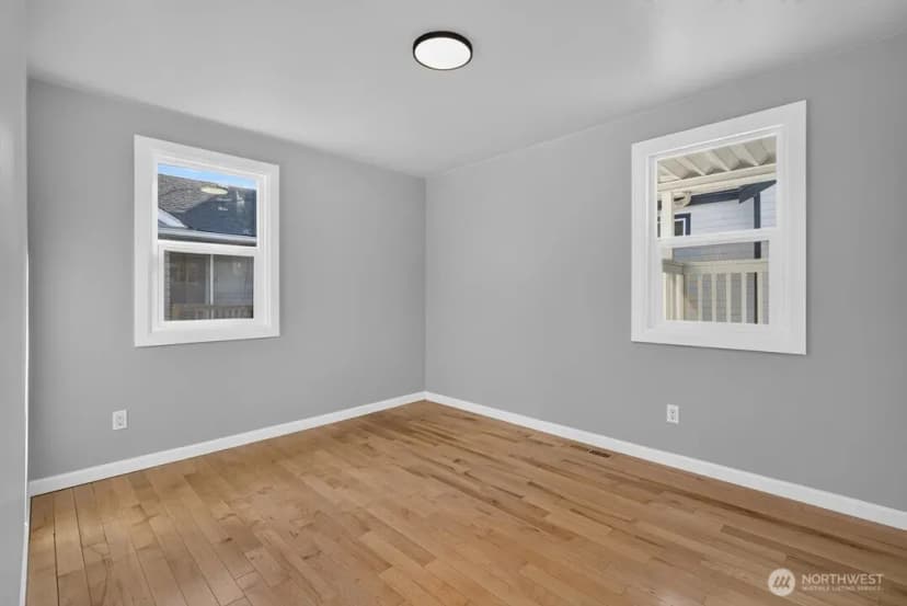 Property photo for 5561 23rd Avenue S, Seattle photo 11