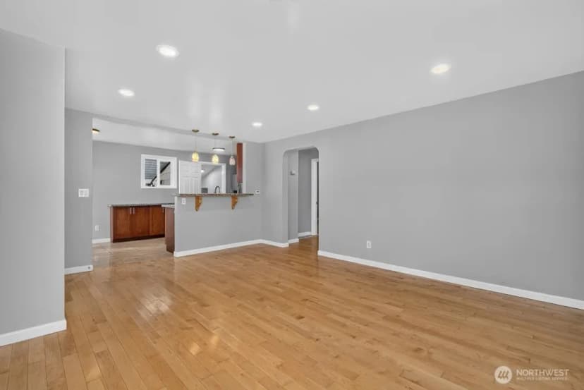 Property photo for 5561 23rd Avenue S, Seattle photo 6