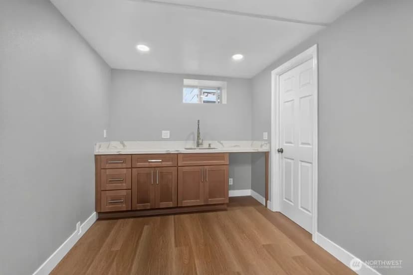 Property photo for 5561 23rd Avenue S, Seattle photo 16