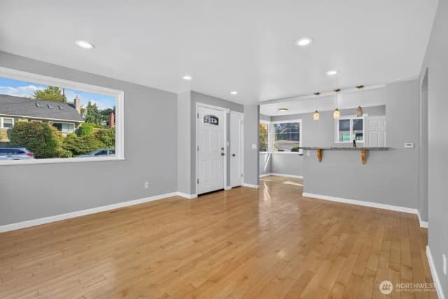 Property photo for 5561 23rd Avenue S, Seattle photo 5