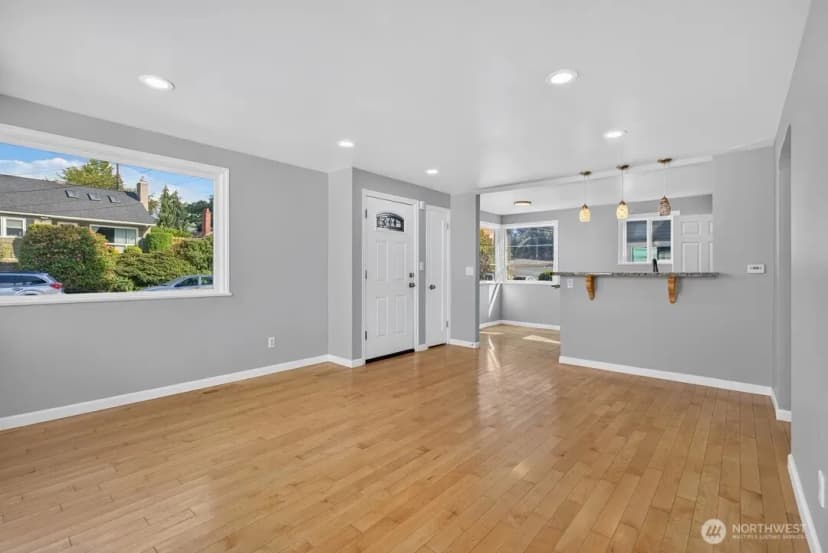 Property photo for 5561 23rd Avenue S, Seattle photo 5