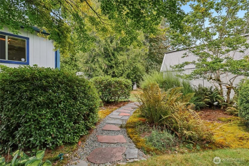 Property photo for 12821 68th Street Ne, Snohomish photo 2