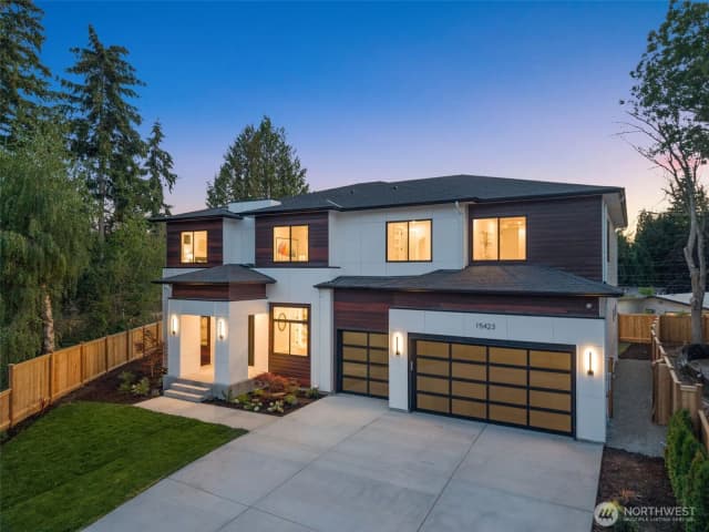 Property photo for 15423 Se 7th Place, Bellevue