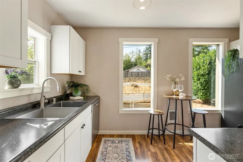 Property photo for 451 Tracy Avenue N, Port Orchard photo 17