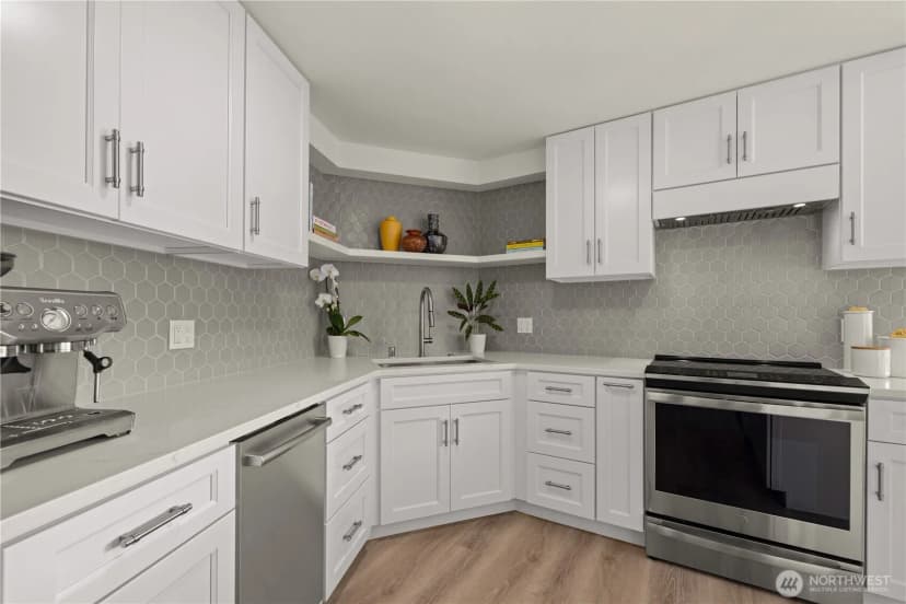 Property photo for 2360 43rd Avenue E #303, Seattle photo 15