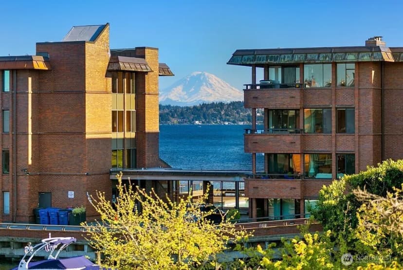 Property photo for 2360 43rd Avenue E #303, Seattle photo 20