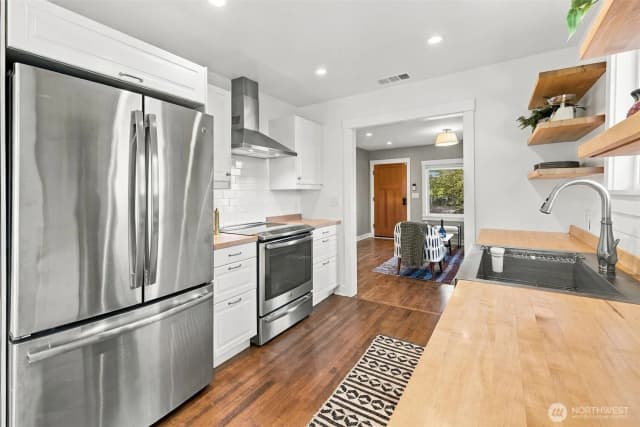 Property photo for 4247 S Eddy Street, Seattle photo 5