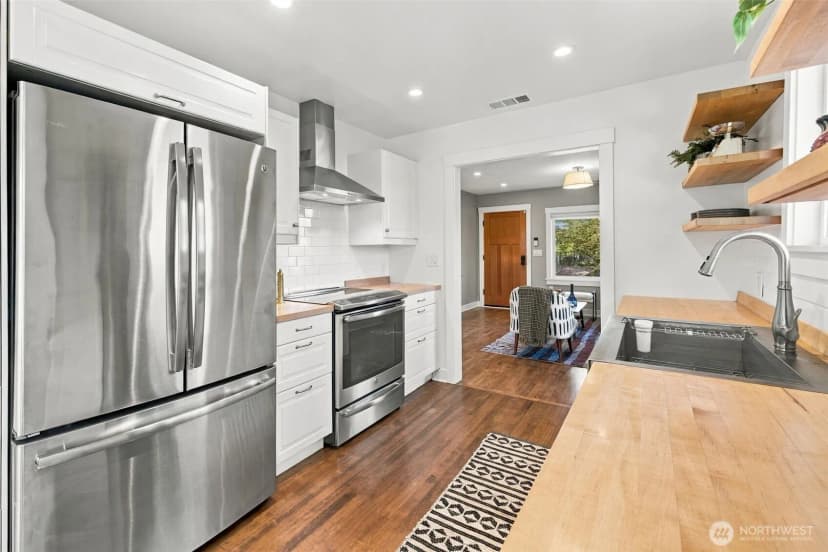 Property photo for 4247 S Eddy Street, Seattle photo 5