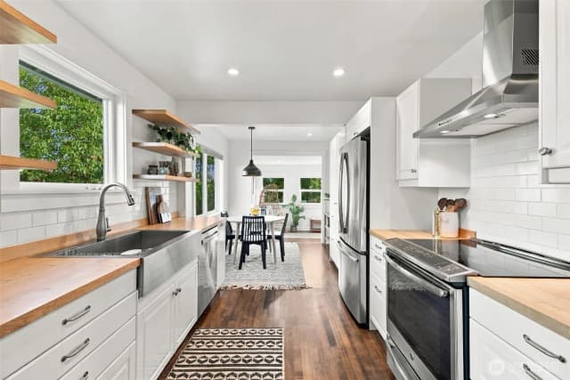 Property photo for 4247 S Eddy Street, Seattle photo 4
