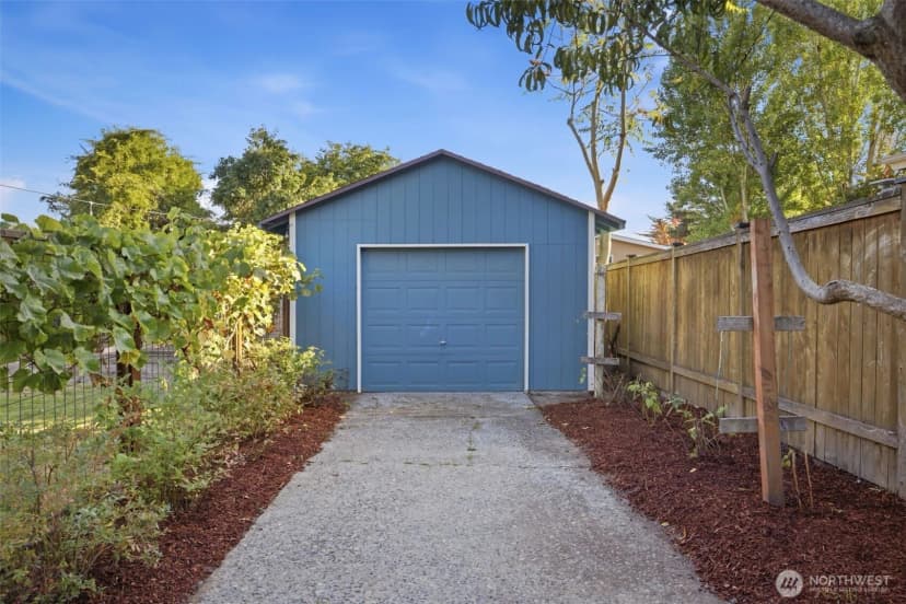 Property photo for 4247 S Eddy Street, Seattle photo 25