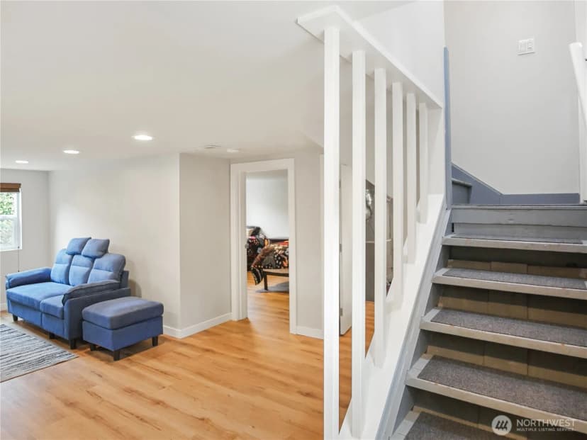 Property photo for 205 Nw 101st Street, Seattle photo 16