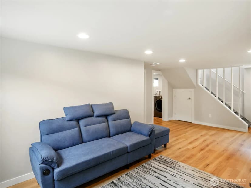 Property photo for 205 Nw 101st Street, Seattle photo 14