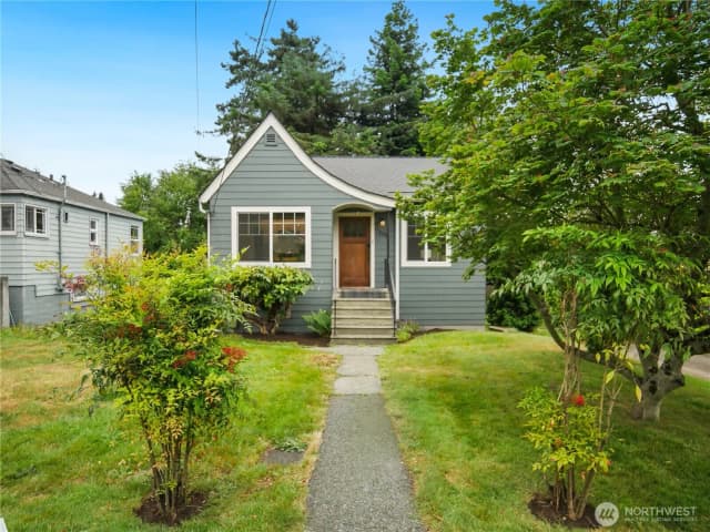 Property photo for 205 Nw 101st Street, Seattle