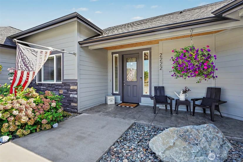 Property photo for 2222 215th Street E, Spanaway photo 6