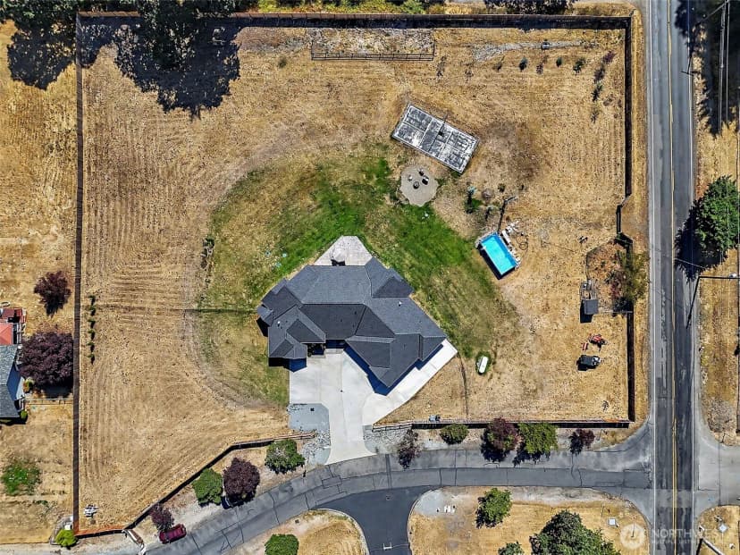 Property photo for 2222 215th Street E, Spanaway photo 38