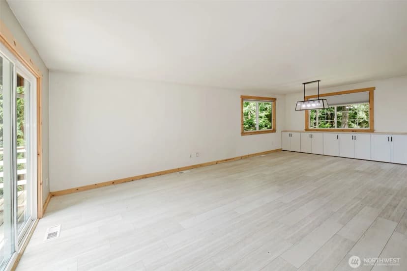Property photo for 8325 Seabeck Highway Nw, Bremerton photo 9