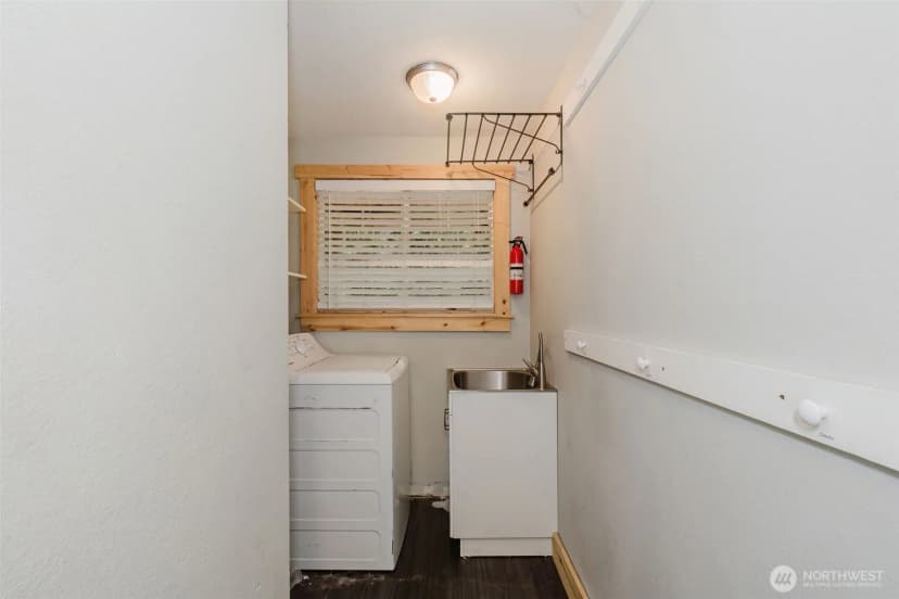 Property photo for 8325 Seabeck Highway Nw, Bremerton photo 13