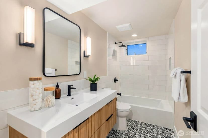 Property photo for 3204 72nd Avenue Se, Mercer Island photo 33