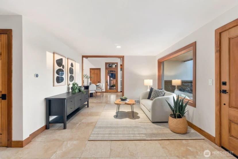 Property photo for 3204 72nd Avenue Se, Mercer Island photo 6