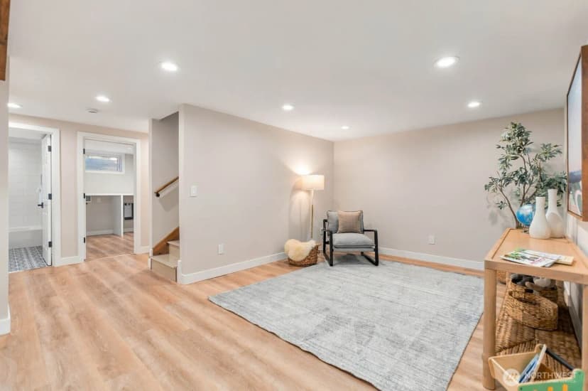 Property photo for 3204 72nd Avenue Se, Mercer Island photo 30