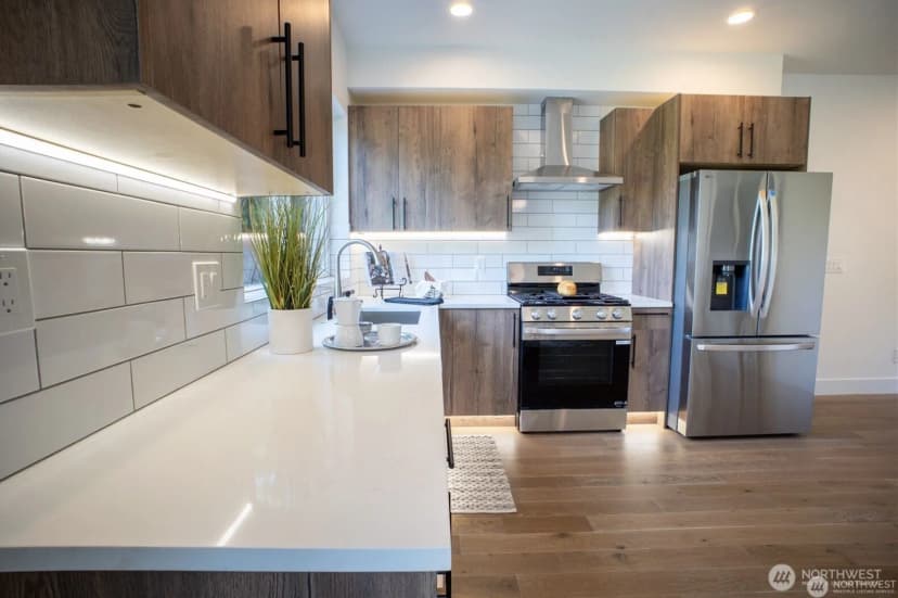 Property photo for 12215 Des Moines Memorial Drive S #unit A, Burien photo 6