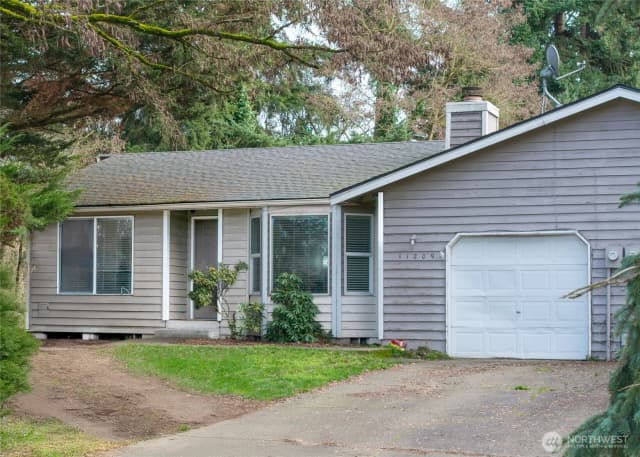 Property photo for 11209 11211 89th Avenue Ct E, Puyallup photo 3