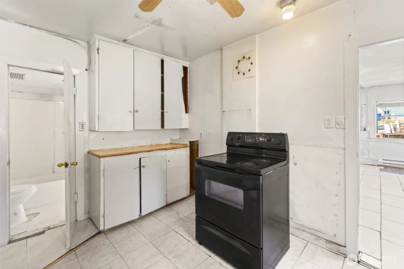 Property photo for 5208 15th Avenue S, Seattle photo 7