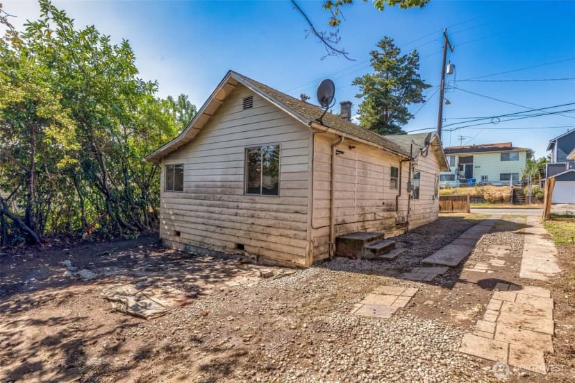 Property photo for 5208 15th Avenue S, Seattle photo 13
