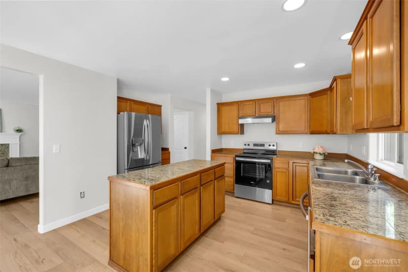 Property photo for 126 197th Street Sw, Bothell photo 12