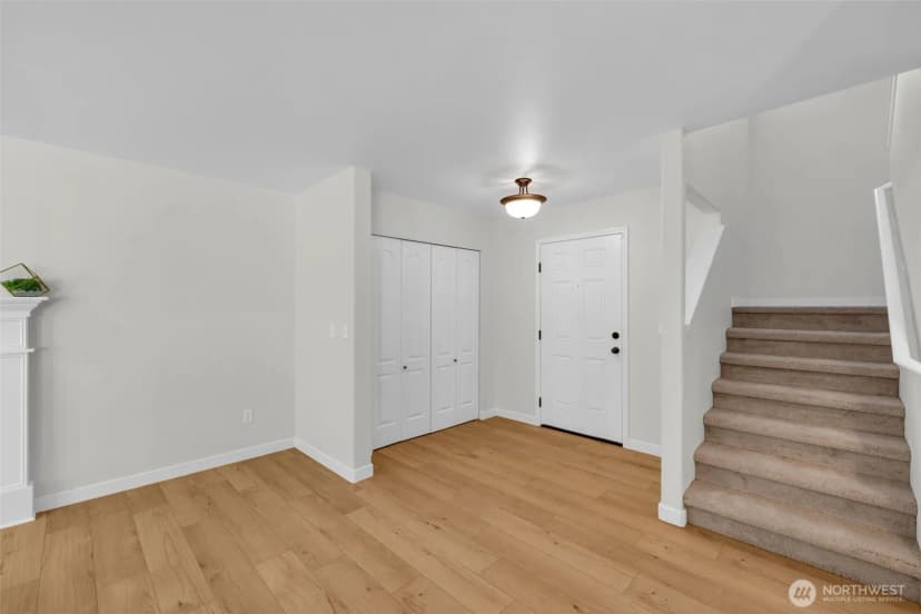 Property photo for 126 197th Street Sw, Bothell photo 3