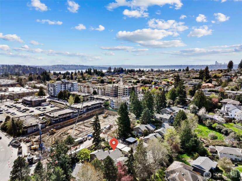 Property photo for 1230 101st Place Ne #1230, Bellevue photo 27
