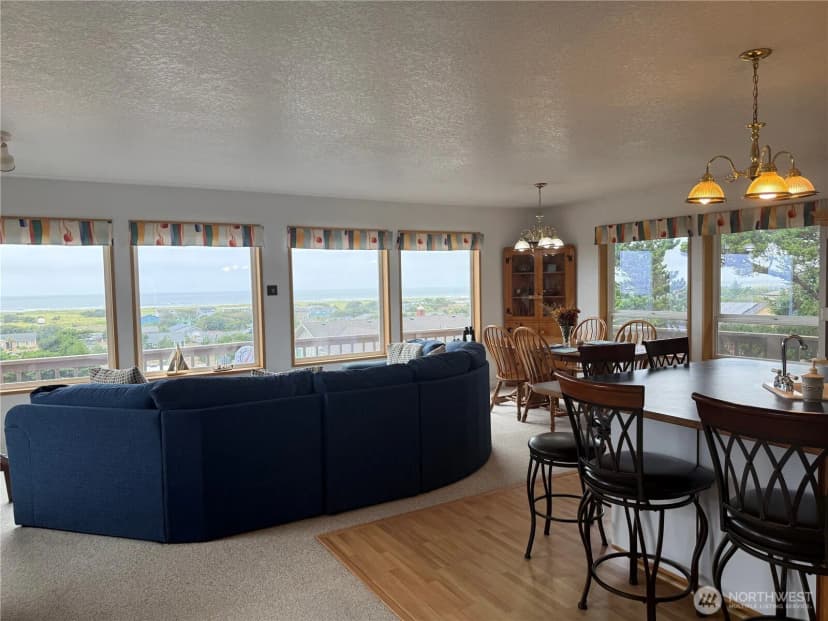 Property photo for 33304 J Place, Ocean Park photo 27