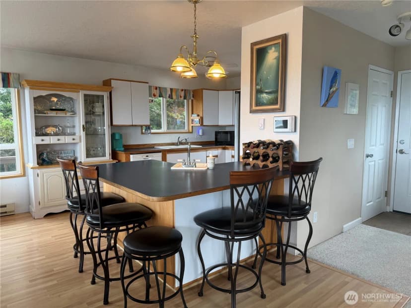 Property photo for 33304 J Place, Ocean Park photo 23