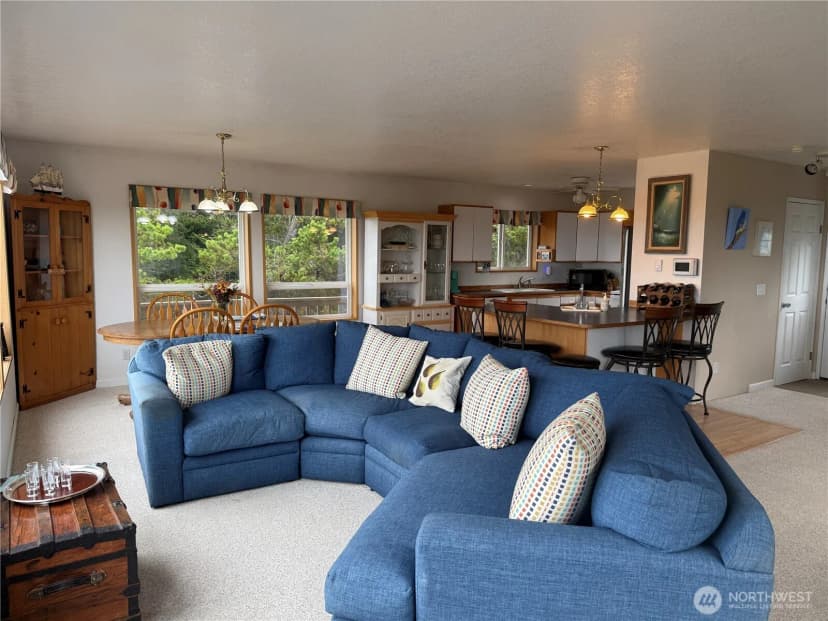 Property photo for 33304 J Place, Ocean Park photo 28