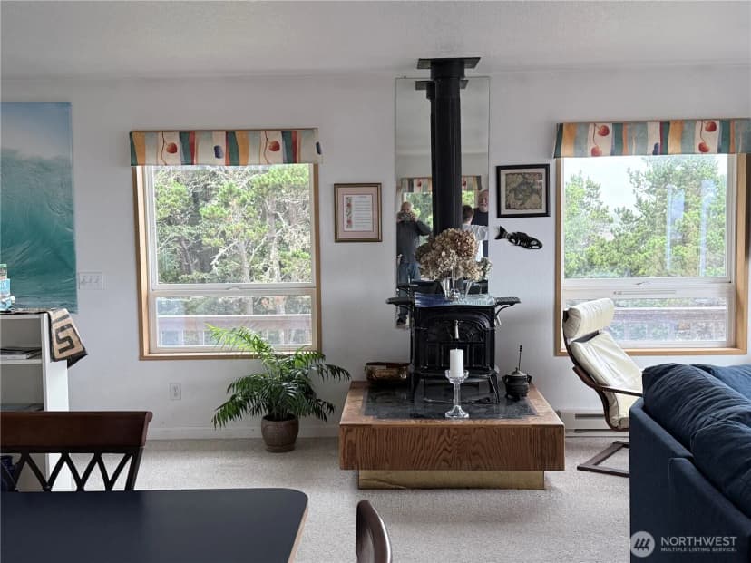 Property photo for 33304 J Place, Ocean Park photo 33