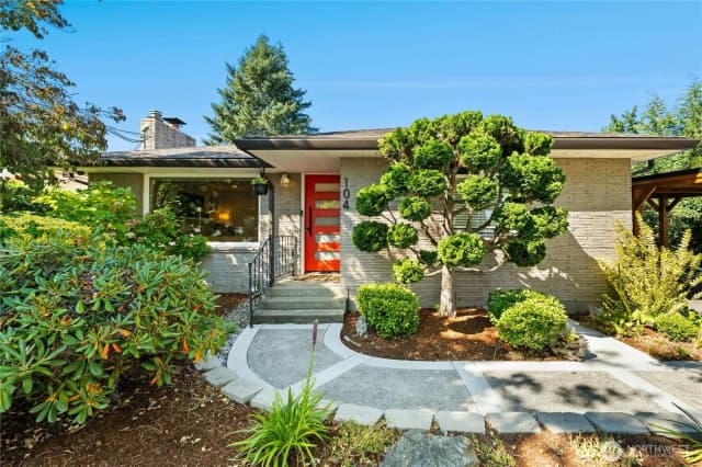 Property photo for 104 Sw 132nd Street, Burien