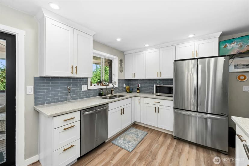 Property photo for 104 Sw 132nd Street, Burien photo 10
