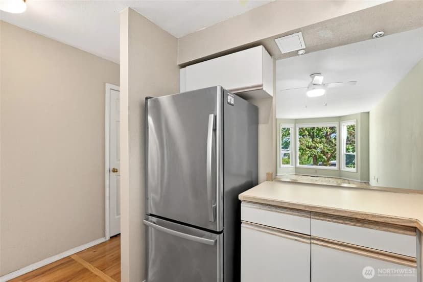 Property photo for 3812 25th Avenue W #4b, Seattle photo 11